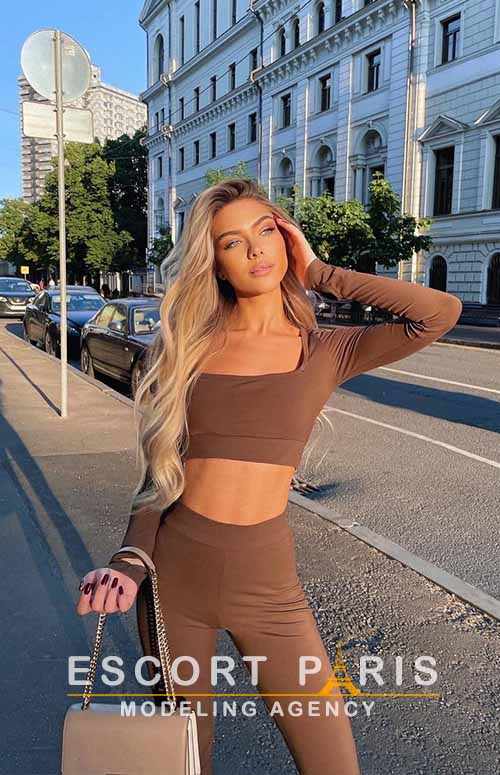 VIP escort agency in Paris, russian escort paris, slim escort paris, blonde escorts Paris, escort girl creampie