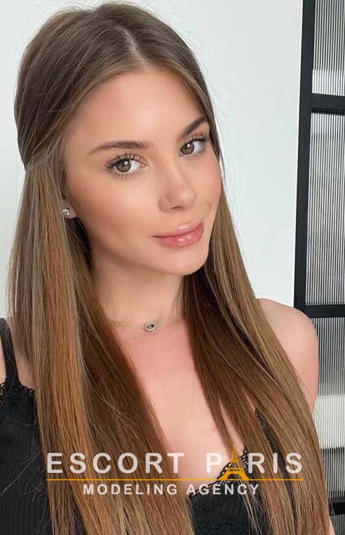 high class escorts paris, high class escorts in paris, elite escorts paris, brunette escorts in Paris