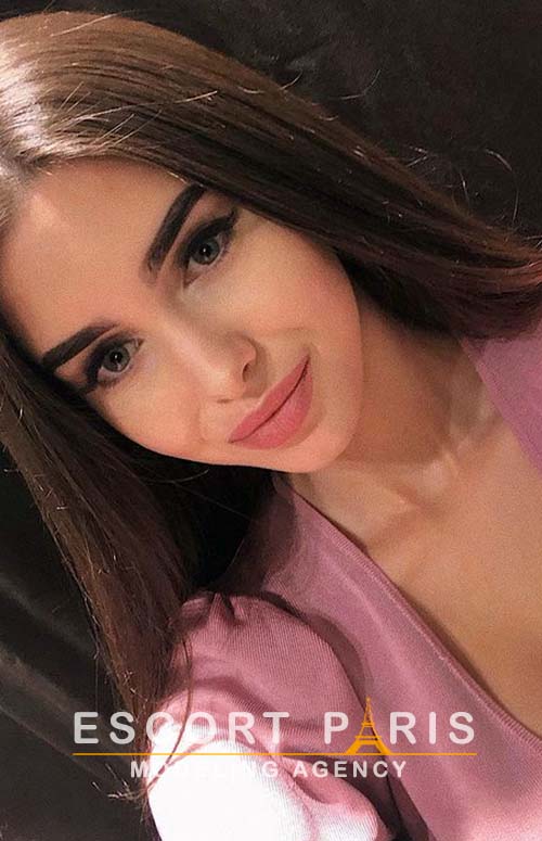 paris elite escort, Paris top escorts, luxury paris escorts, forum escort girl, escort girls paris, blonde female escortsin paris, blonde companions in Paris