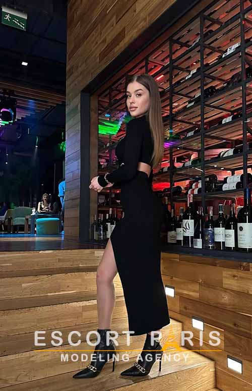 brunette escorts Paris, luxury escort paris, luxury escorts paris, high class escorts in paris, elite escorts paris